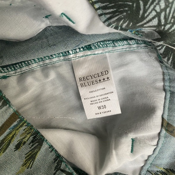 🎇NEW YEARS SALE🎇 Recycled Blues Palm Tree Shorts Size 30 Cotton Summer - Picture 6 of 6
